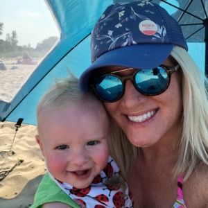 Meet your Posher, Raquel